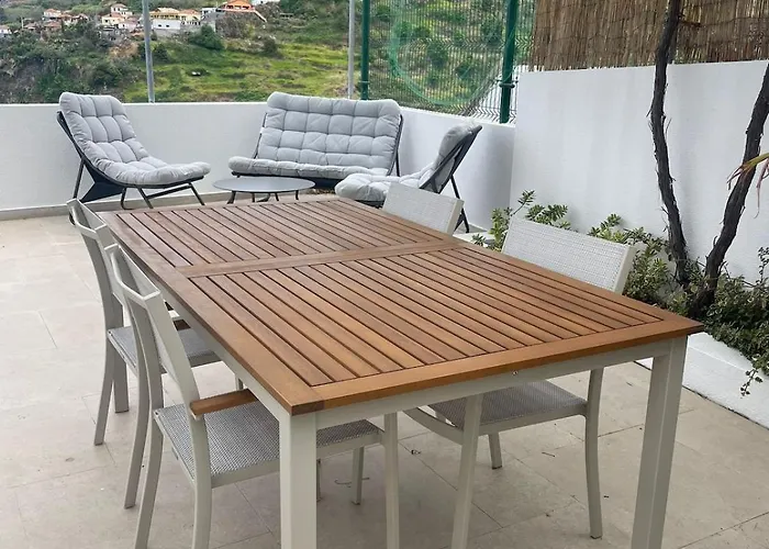 - Vinha & Jardim - Adults-only Met Hottub & Zeezicht Prázdninový dům *